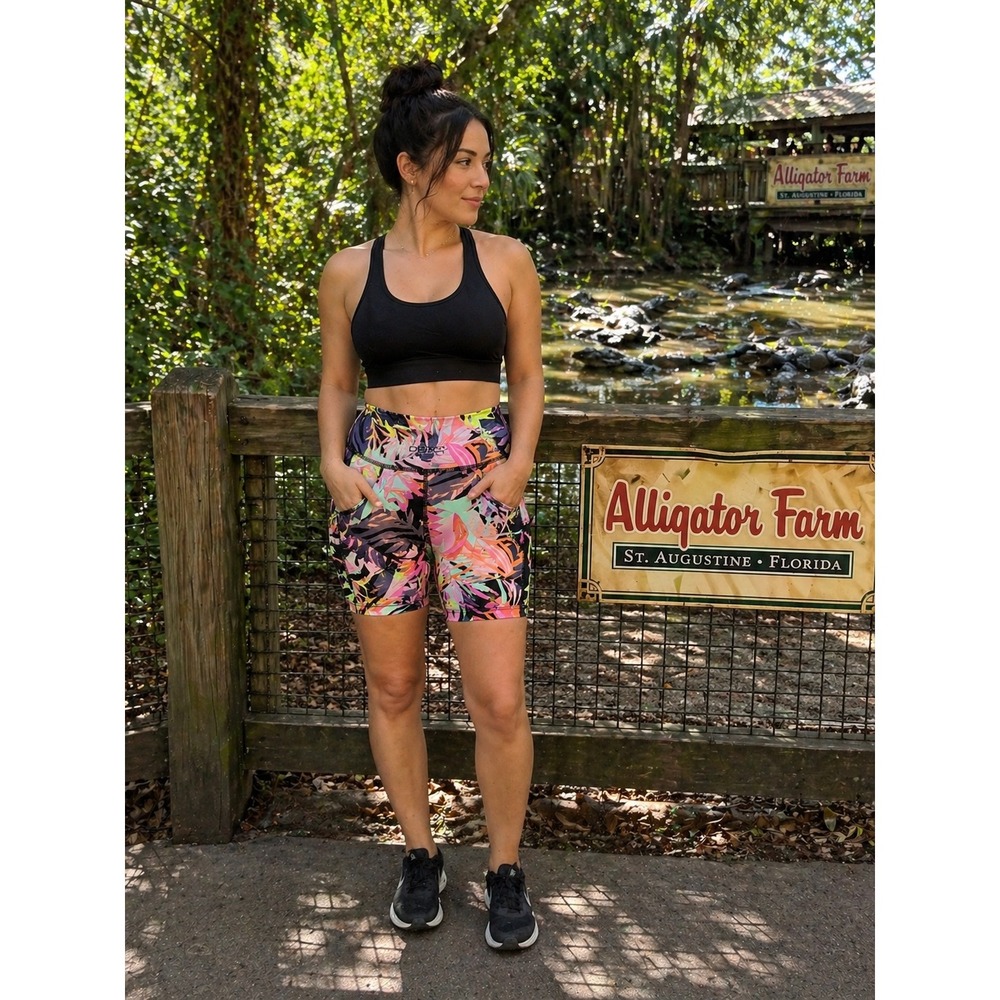 Bebe Sport Womens Black Tropical Print Bike Shorts High Rise Pockets BB1232-A1 M